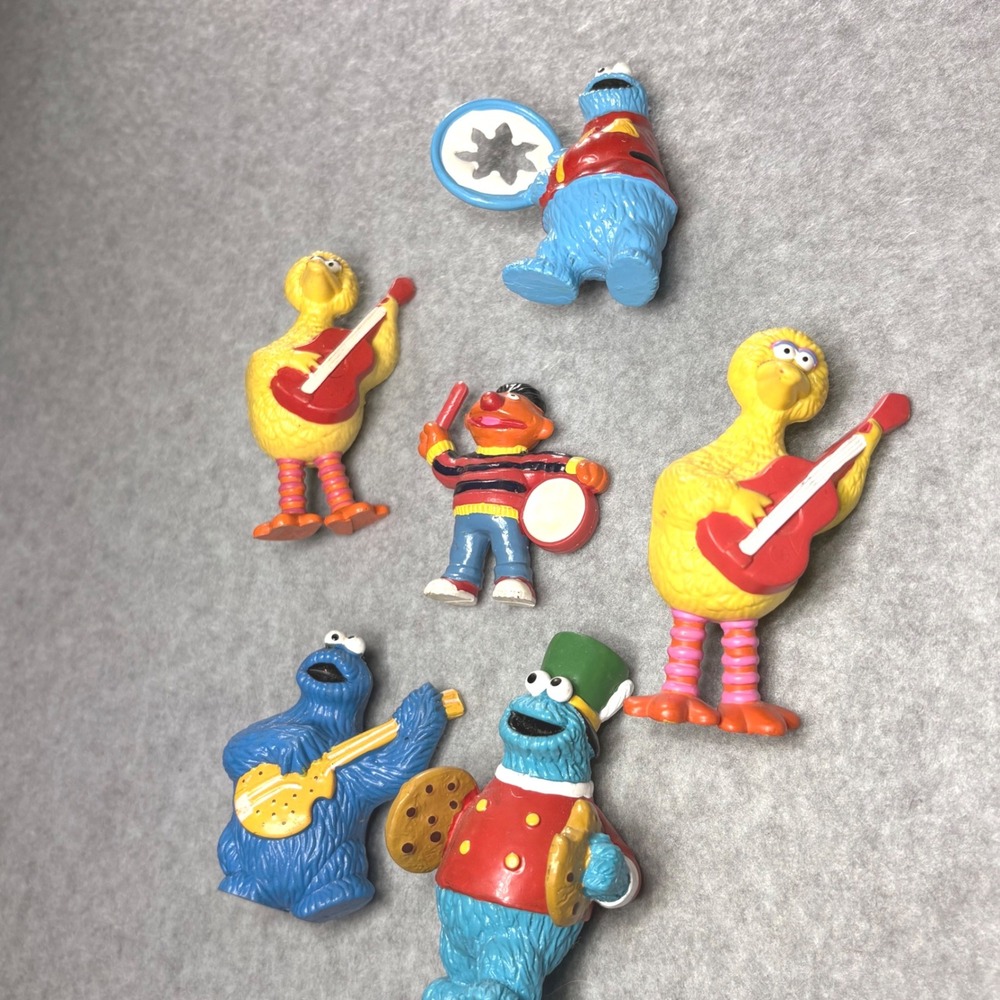 Vintage 1982 Sesame Street PVC Figures Tara Toy Corp Muppets Band Lot of 6